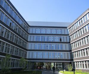 Die Firmenzentrale der Rheinbahn AG zieht in den neuen Bürotrakt